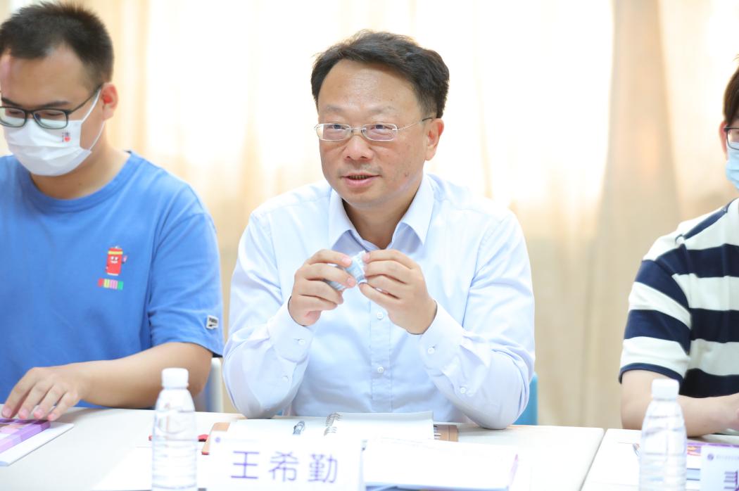 2025新澳门开门原料免费