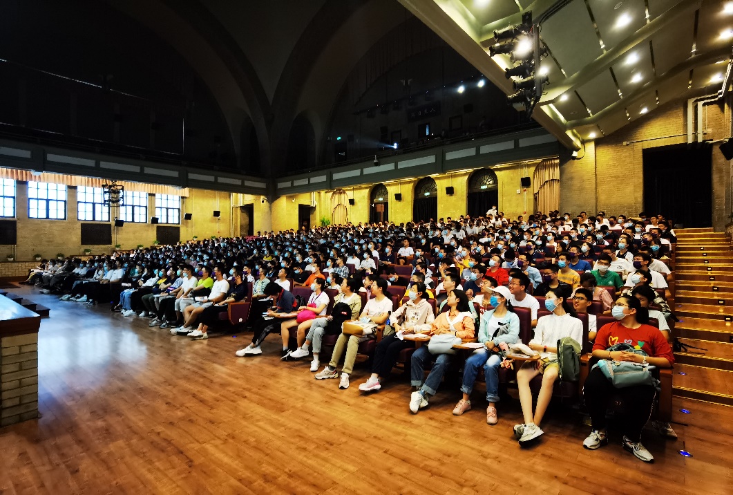 2025新澳门开门原料免费