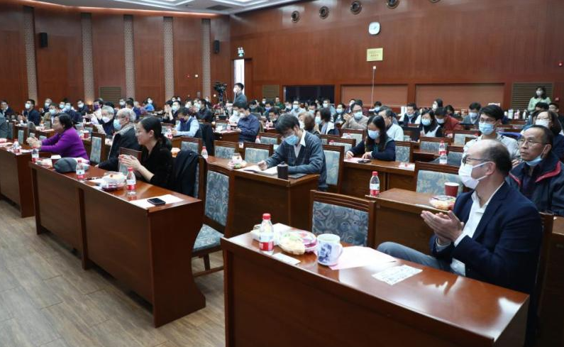 2025新澳门开门原料免费