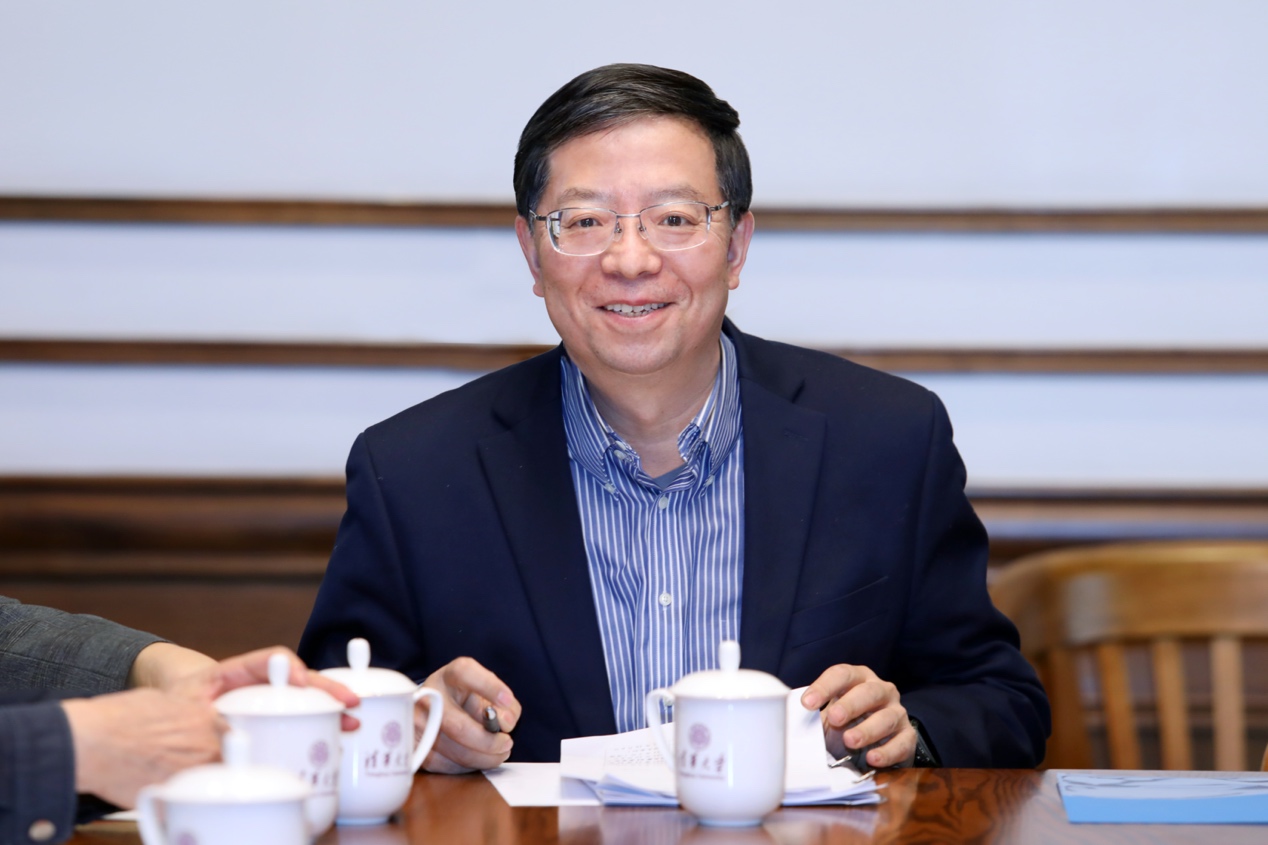 2025新澳门开门原料免费