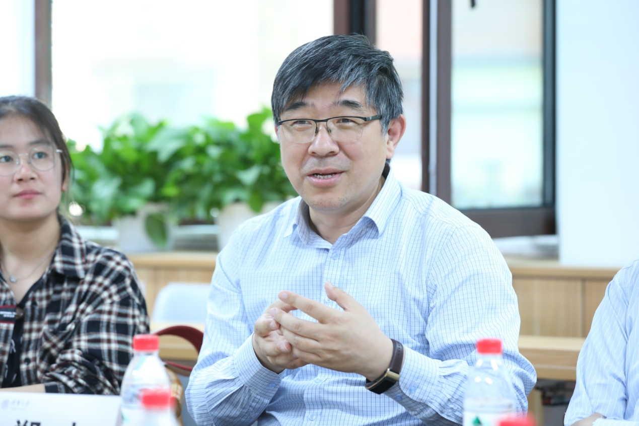 2025新澳门开门原料免费