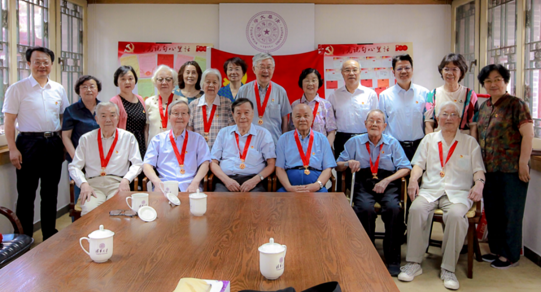 2025新澳门开门原料免费