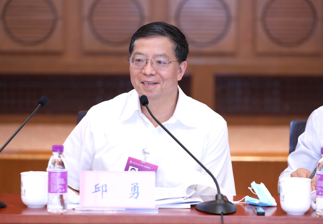 2025新澳门开门原料免费