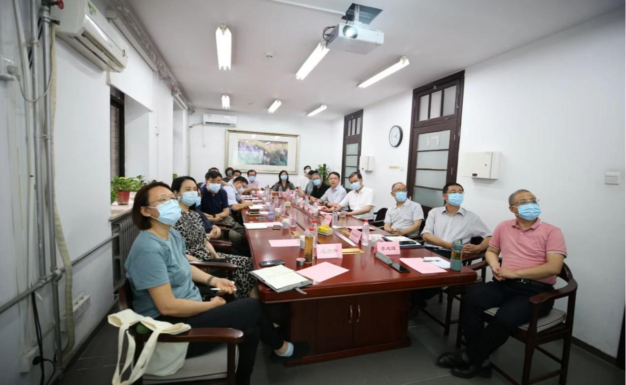 2025新澳门开门原料免费