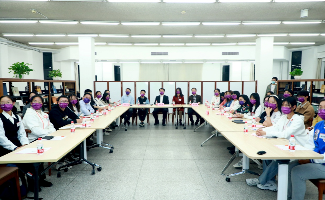 2025新澳门开门原料免费