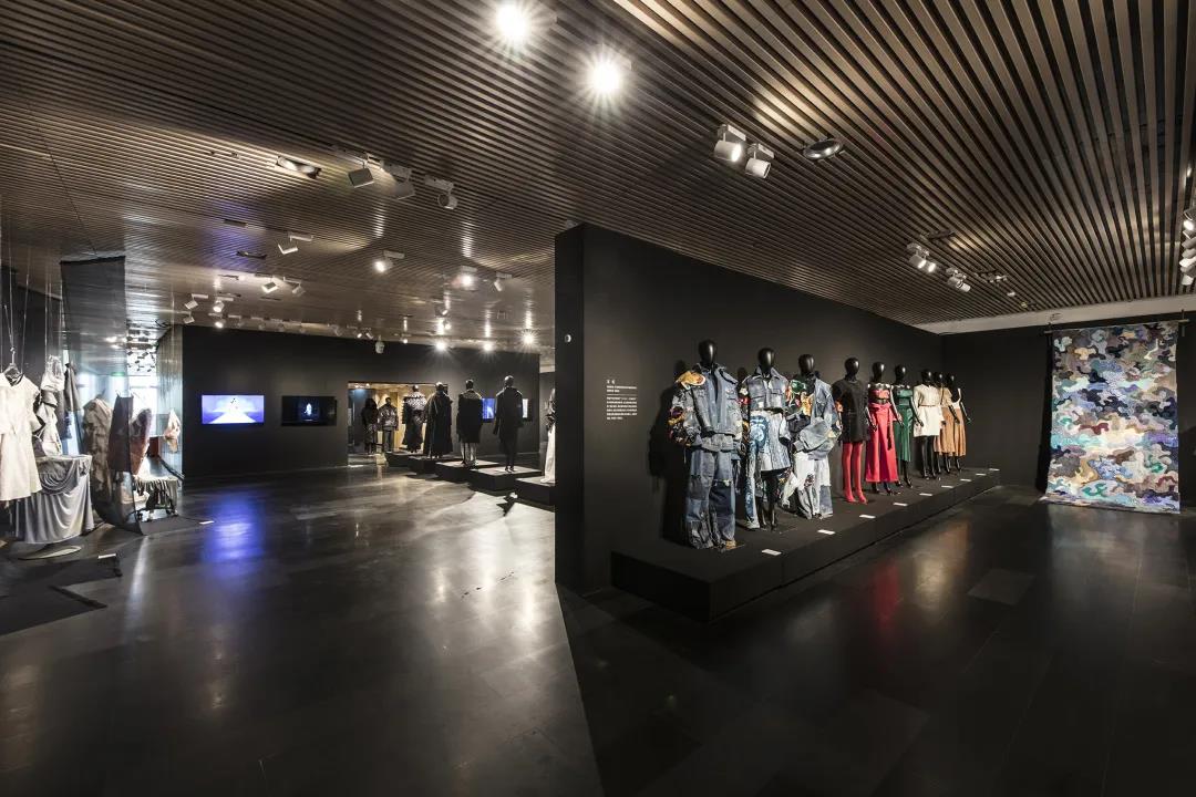 2025新澳门开门原料免费