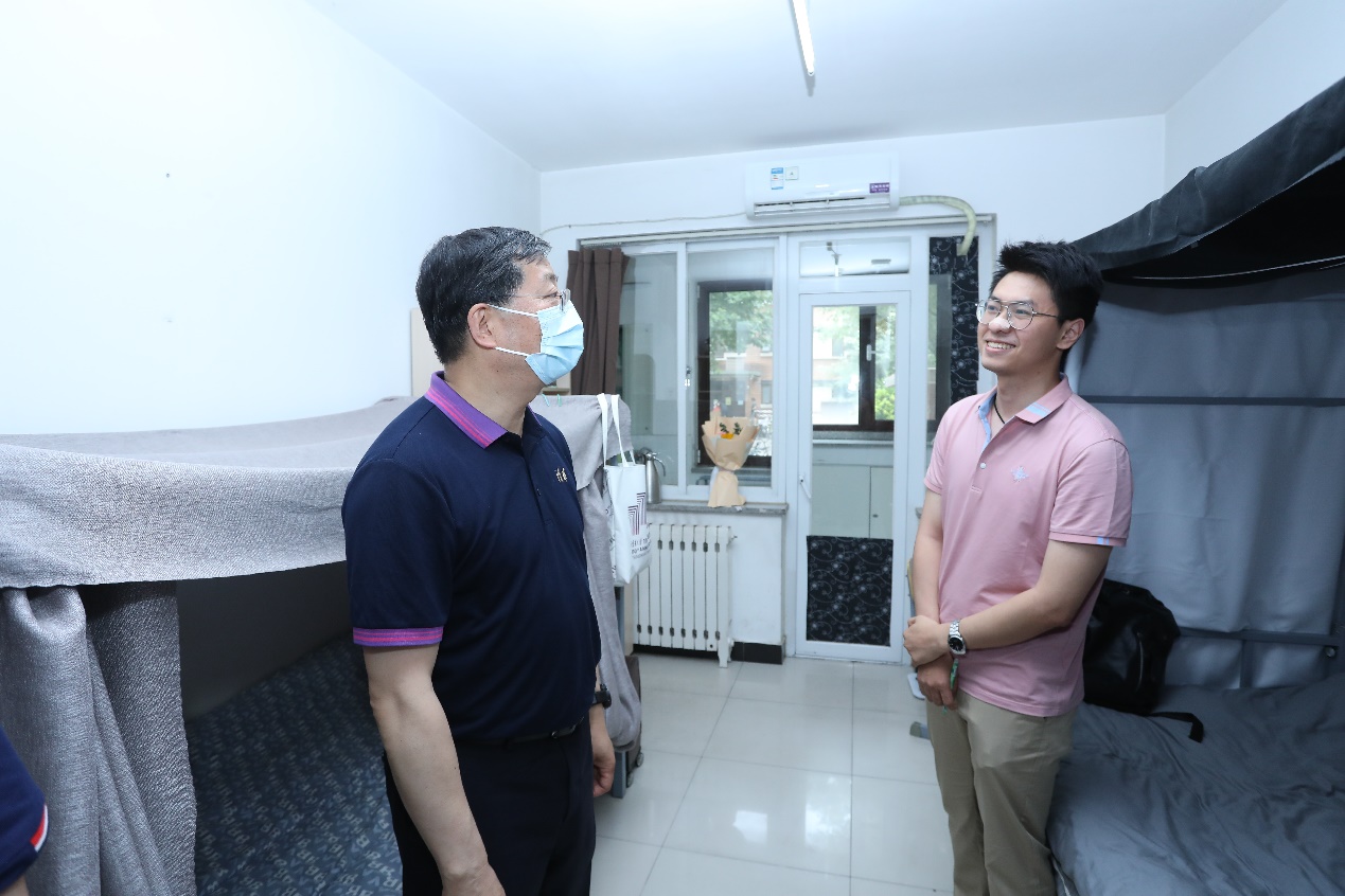 2025新澳门开门原料免费