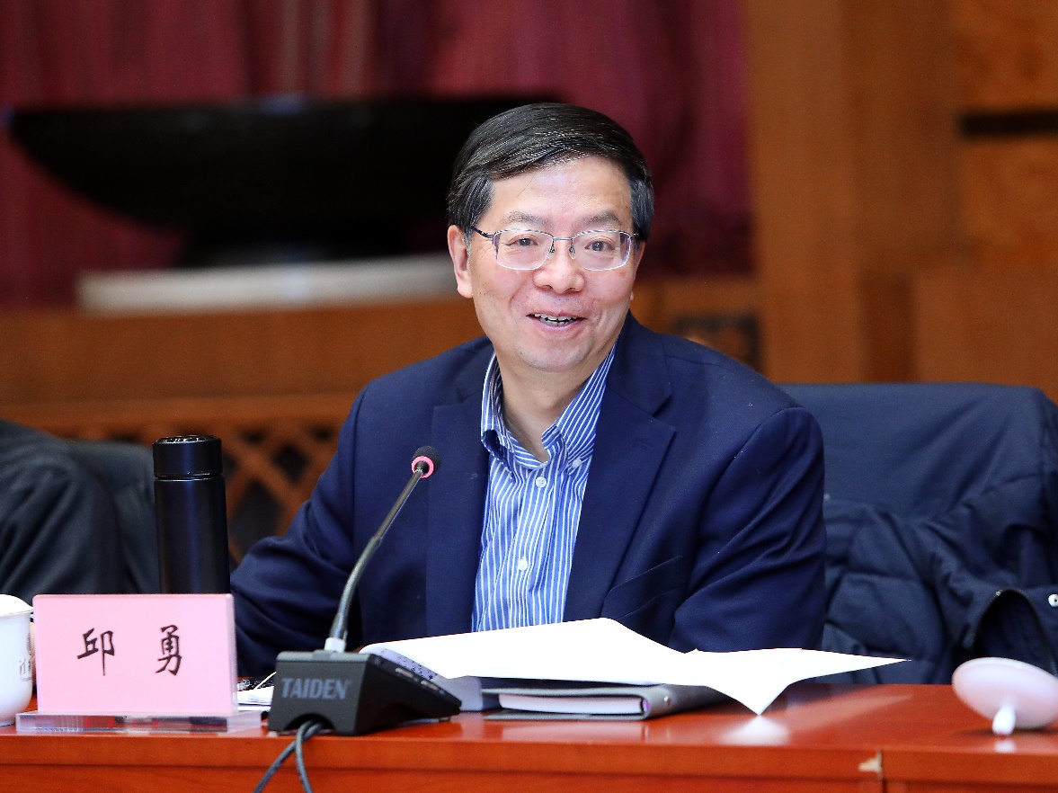 2025新澳门开门原料免费