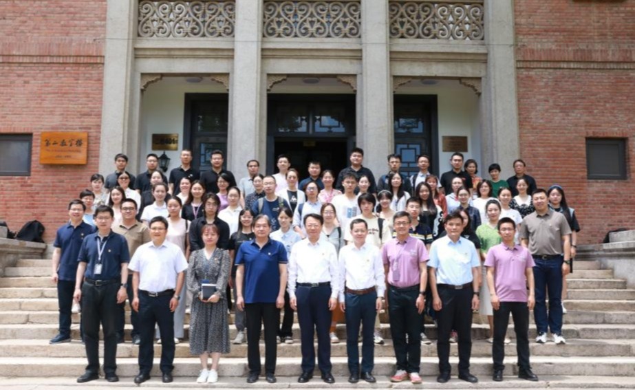 2025新澳门开门原料免费