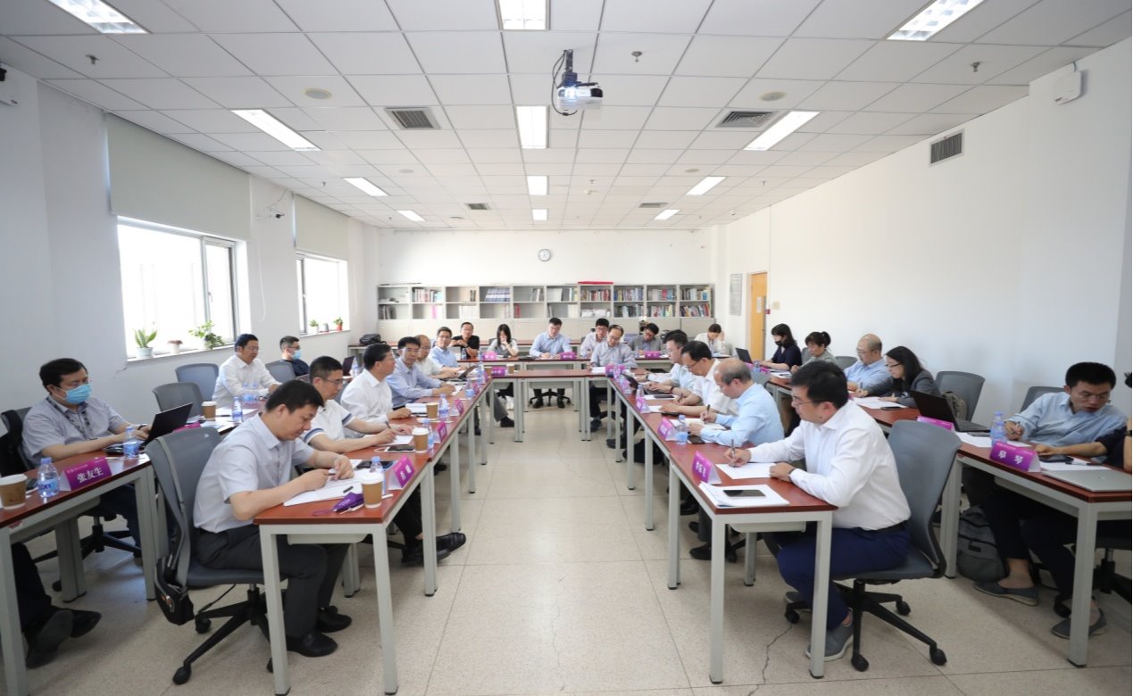 2025新澳门开门原料免费