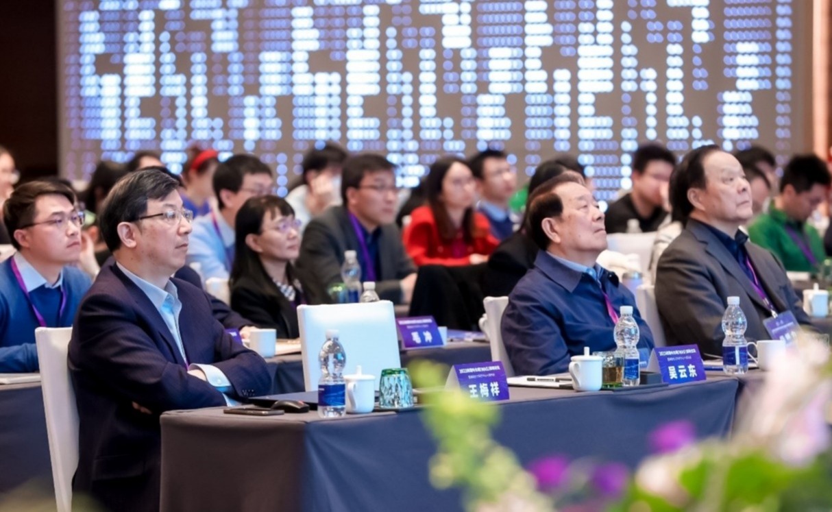 2025新澳门开门原料免费