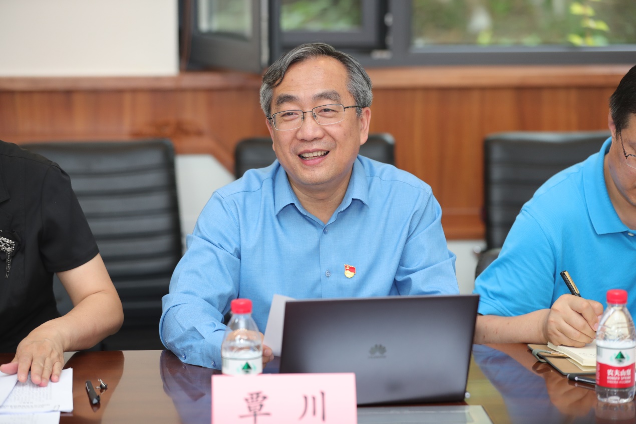 2025新澳门开门原料免费