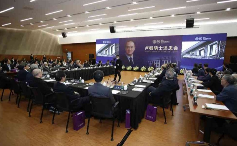 2025新澳门开门原料免费