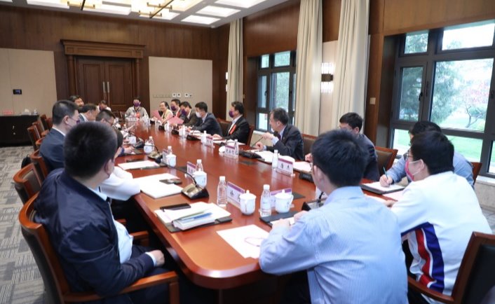 2025新澳门开门原料免费