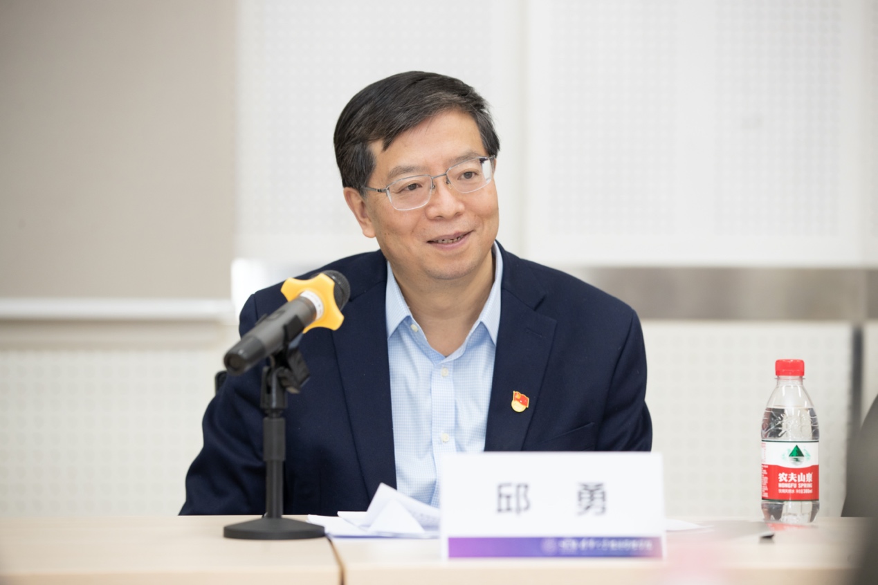 2025新澳门开门原料免费