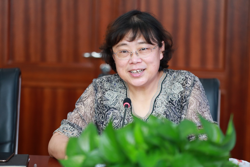 2025新澳门开门原料免费