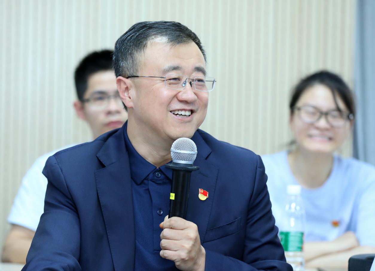 2025新澳门开门原料免费