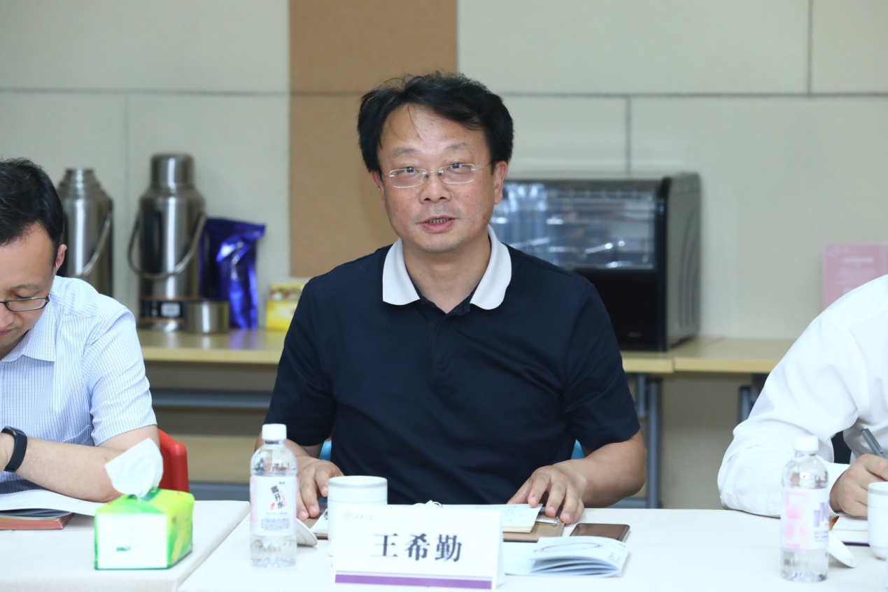 2025新澳门开门原料免费