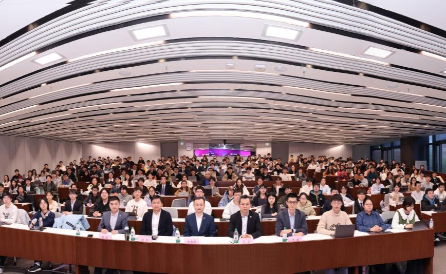 2025新澳门开门原料免费