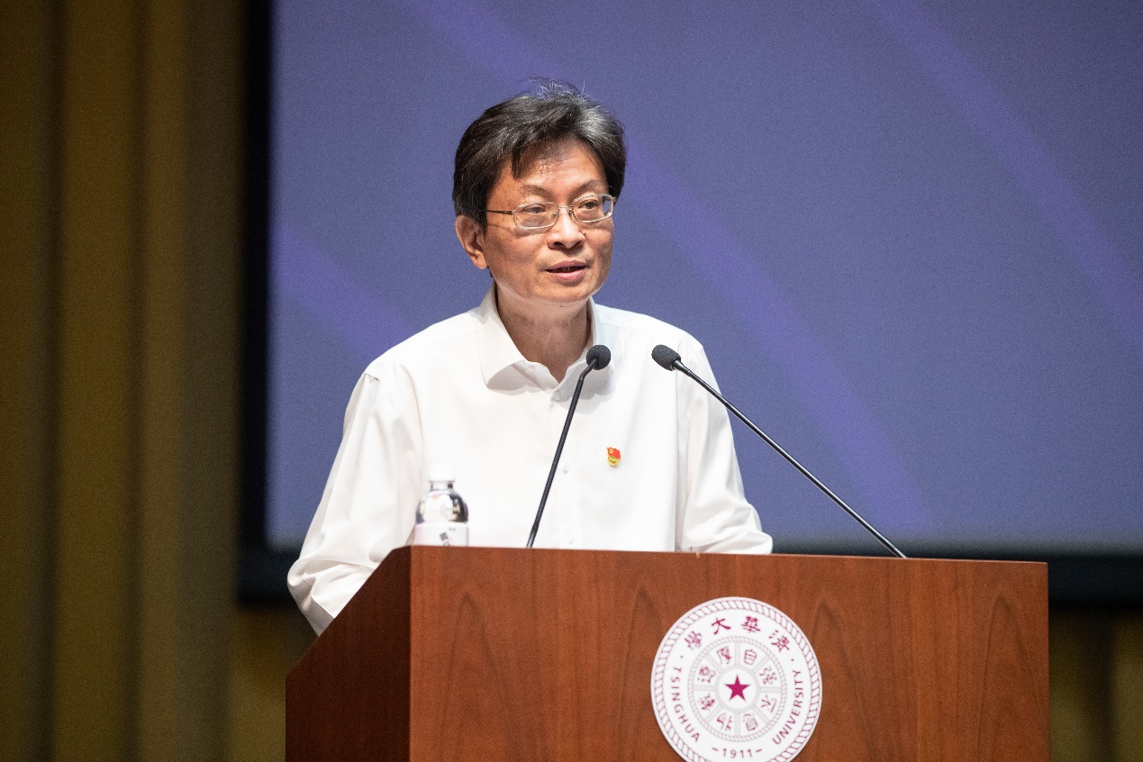 2025新澳门开门原料免费