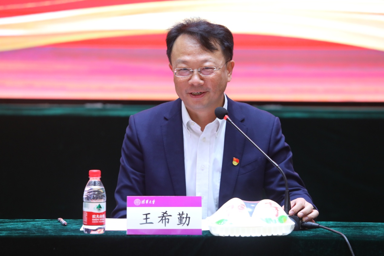 2025新澳门开门原料免费