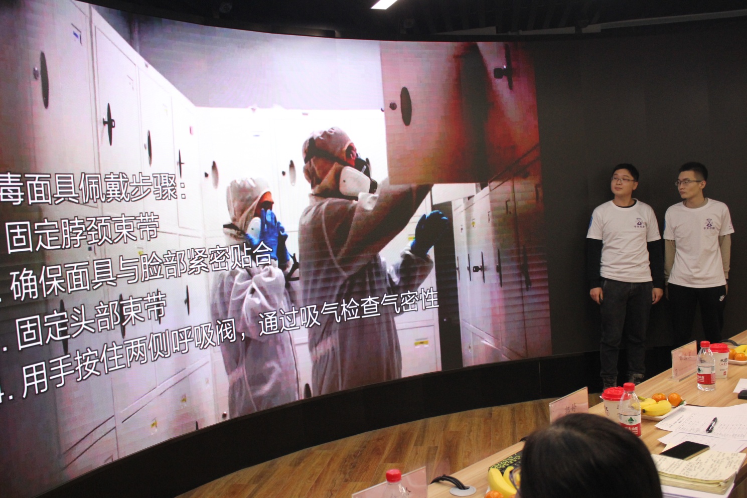 2025新澳门开门原料免费