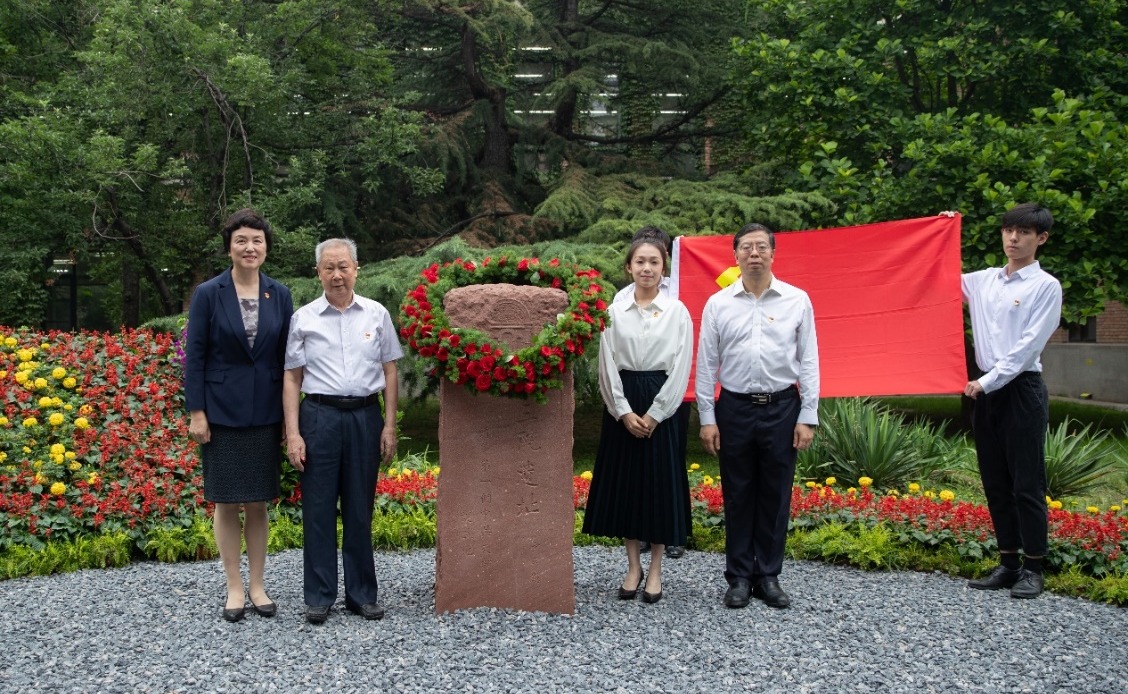 2025新澳门开门原料免费