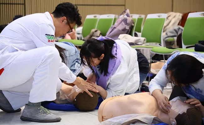 2025新澳门开门原料免费